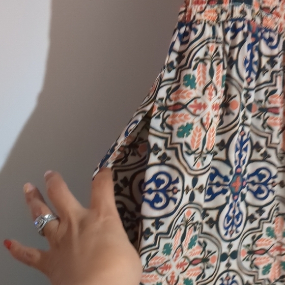 Elegant Multicolor Patterned Women's Dress - Picture 3 of 4